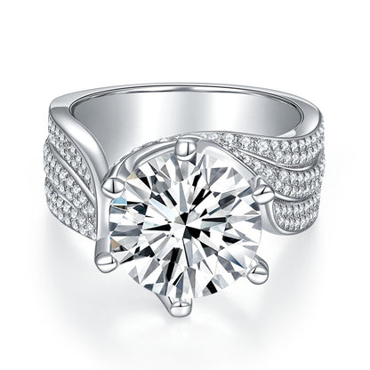 Queen Crown Round Moissanite Engagement Ring